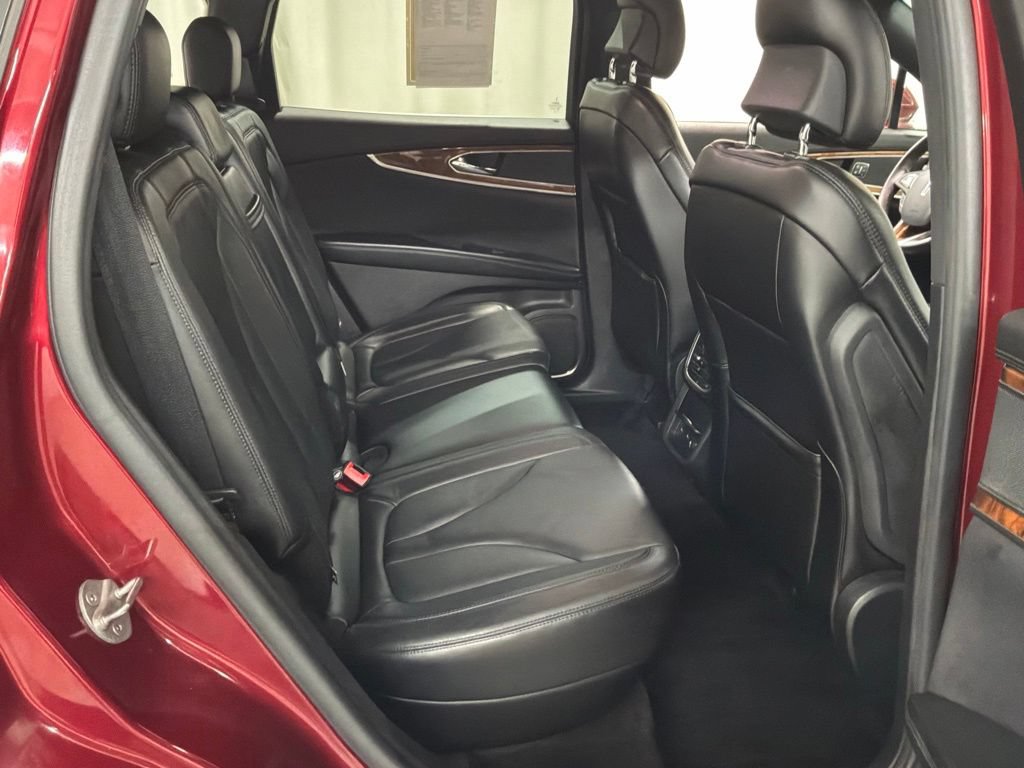Used 2016 Lincoln MKX Select AWD/4WD image 25