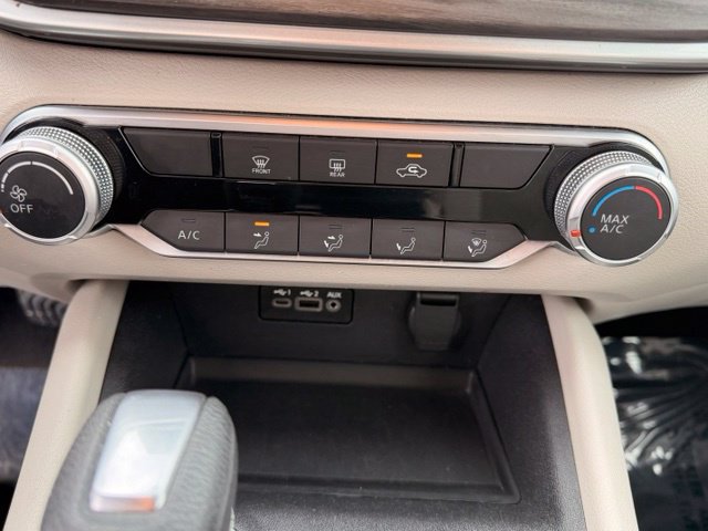 Used 2025 Nissan Altima 2.5 SV FWD image 27