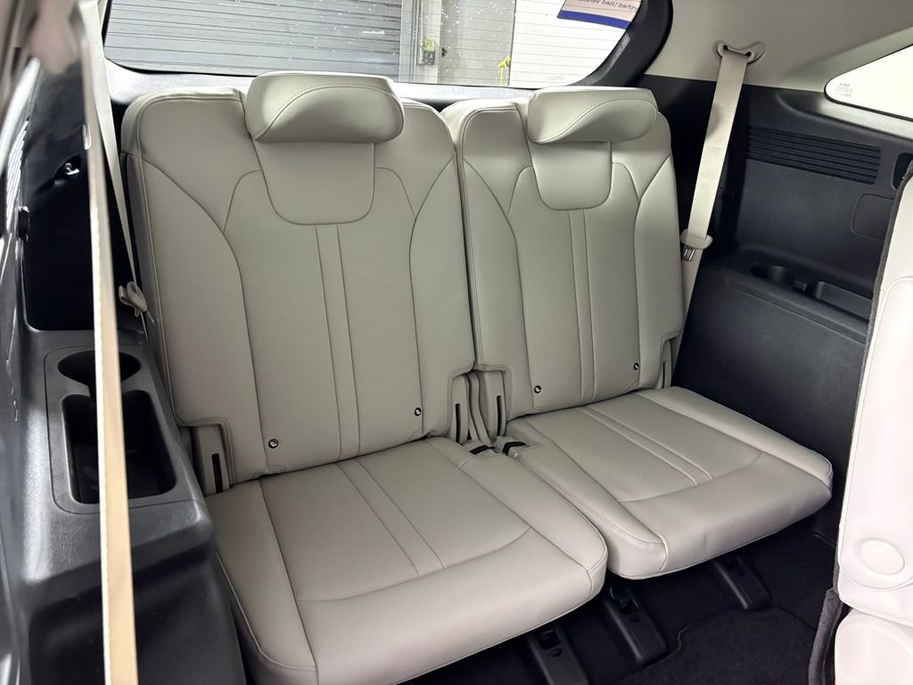 Used 2025 Kia Sorento EX image 35