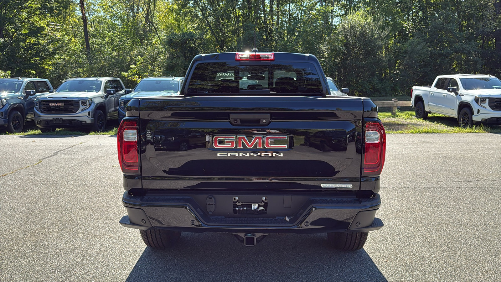 New 2026 GMC Canyon Elevation w/ Convenience Package image 4