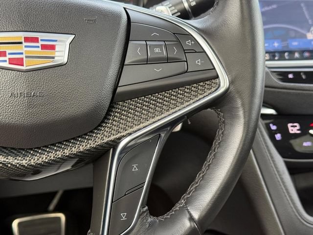 Certified 2022 Cadillac XT5 Sportv w/ Technology Package image 16