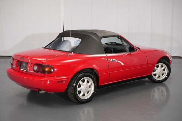 Used 1990 MAZDA MX-5 Miata RWD image 17