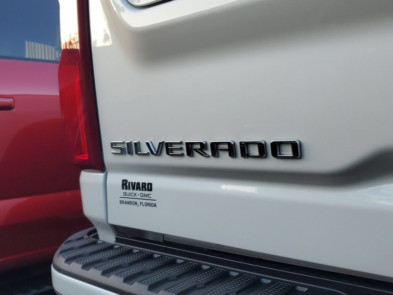 Used 2025 Chevrolet Silverado 3500 High Country w/ High Country Premium Package AWD/4WD image 7