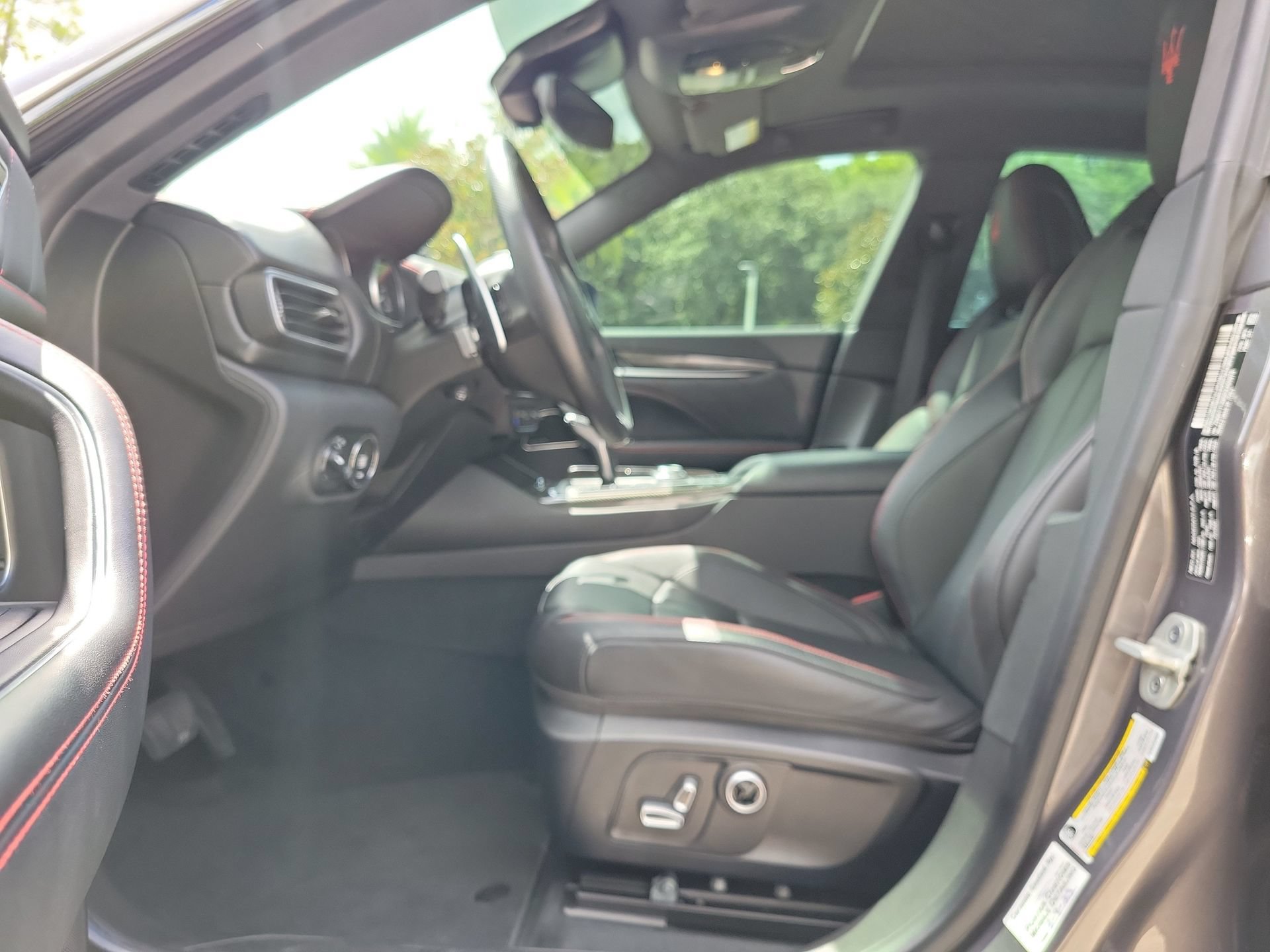 Used 2024 Maserati Levante Modena Ultima AWD/4WD image 23