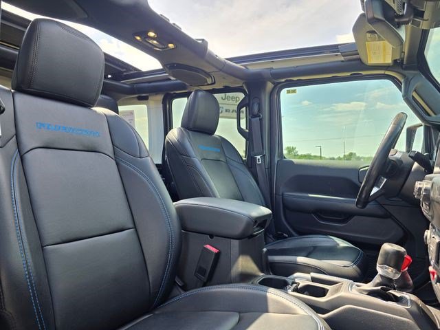 Used 2022 Jeep Wrangler Unlimited Rubicon 4xe w/ Cold Weather Group AWD/4WD image 26