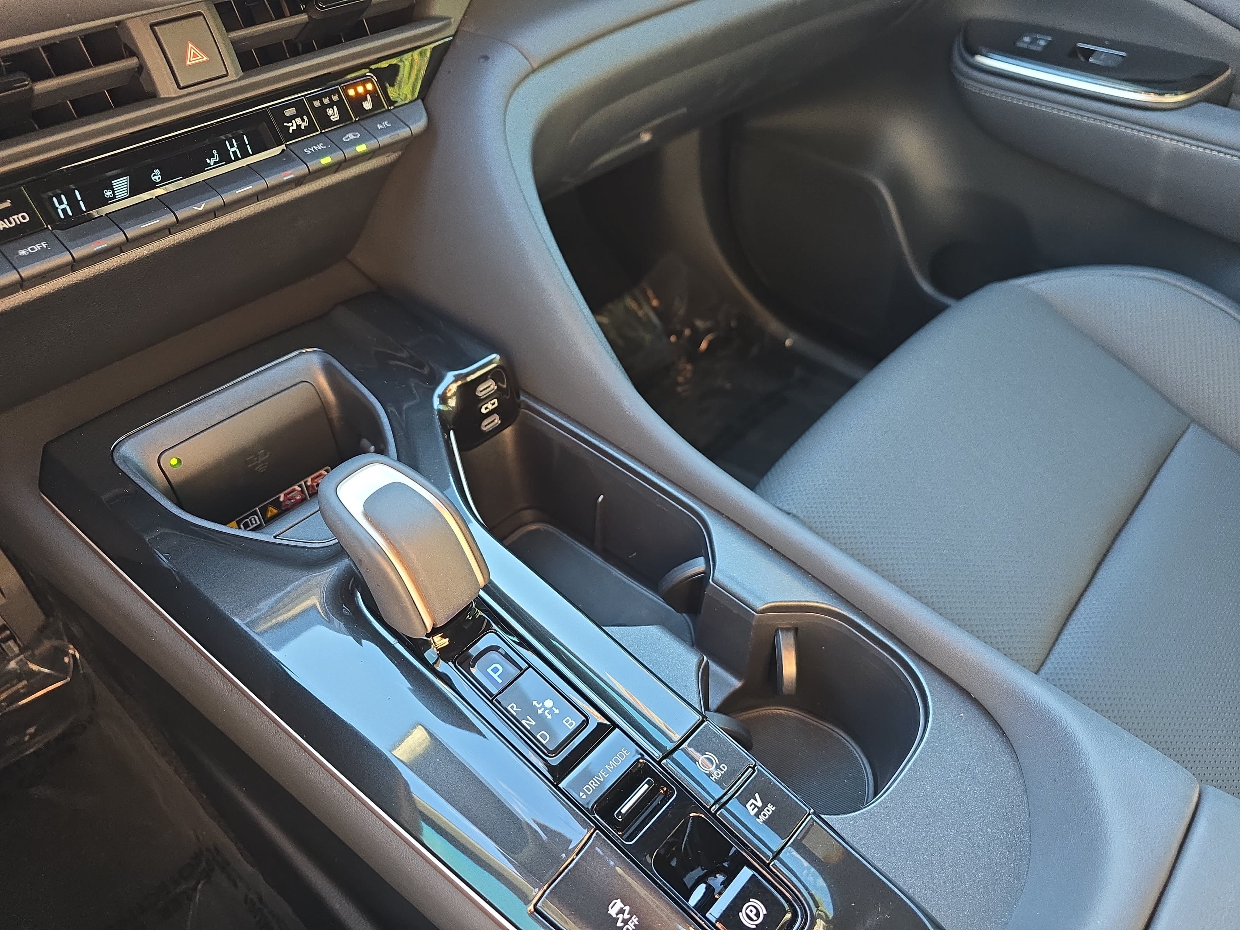 Used 2026 Toyota Crown AWD/4WD image 24