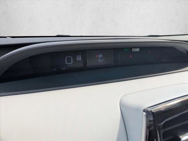Used 2022 Toyota Prius XLE w/ Advanced Technology Package image 10