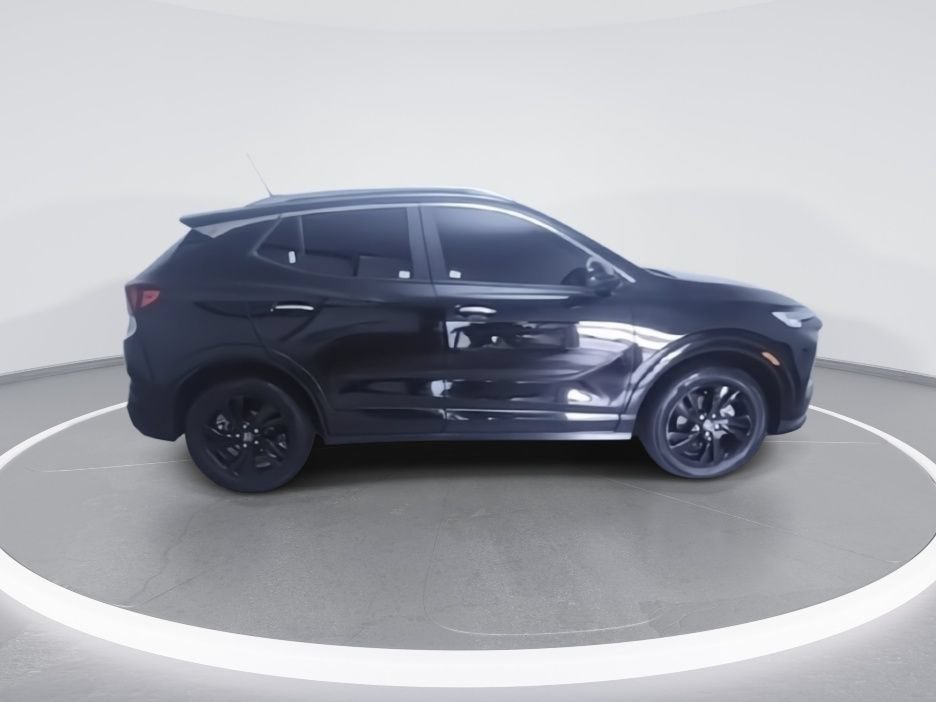 Used 2024 Buick Encore GX Sport Touring w/ Comfort Package AWD/4WD image 4