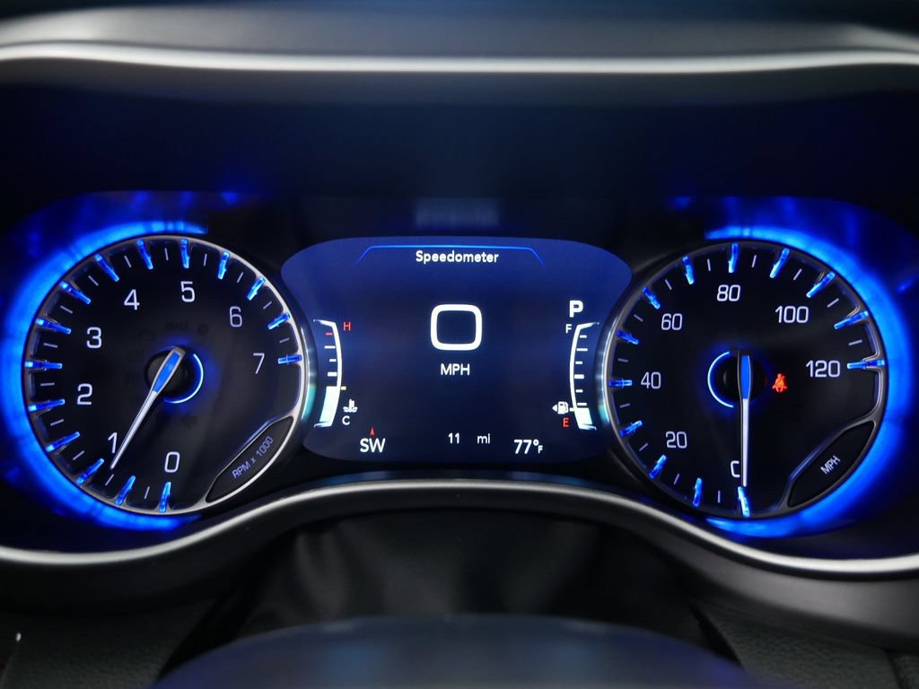 New 2027 Chrysler Pacifica Select AWD/4WD image 29