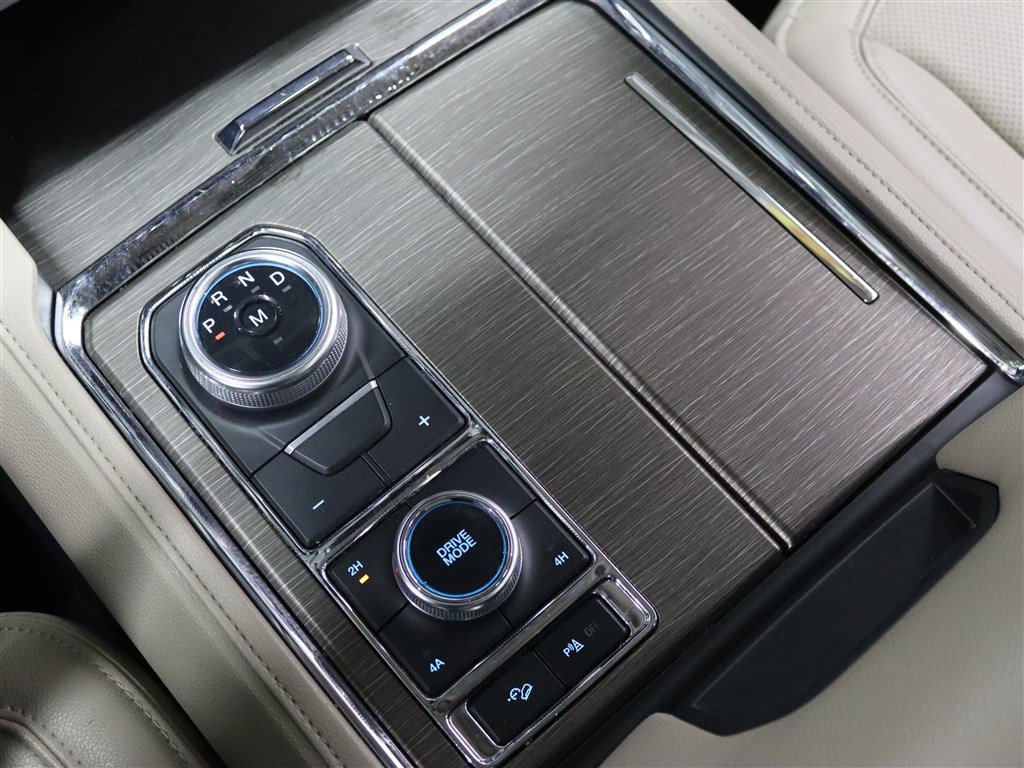 Used 2024 Ford Expedition Max Limited image 30