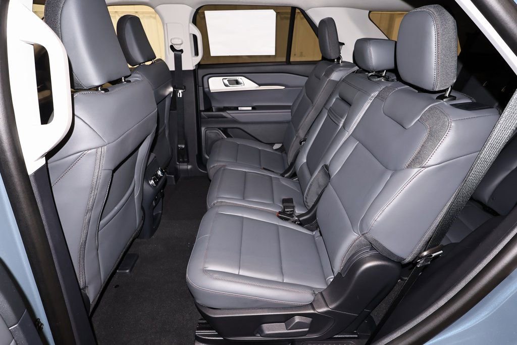 New 2026 Ford Explorer Active w/ Active Comfort Package image 13