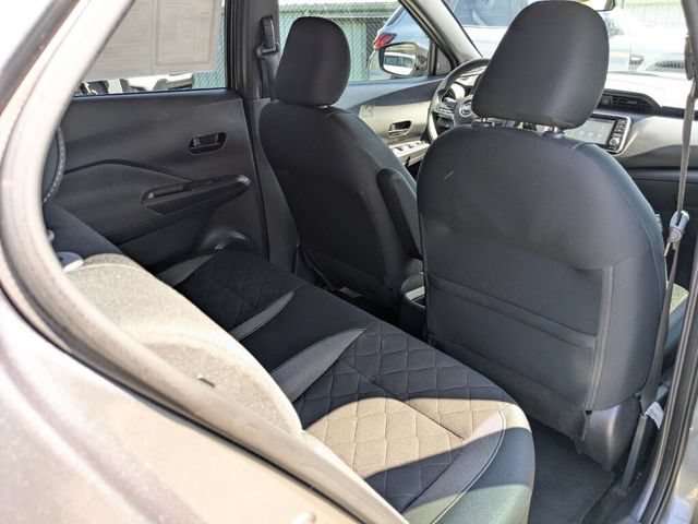 Used 2020 Nissan Kicks S FWD image 32