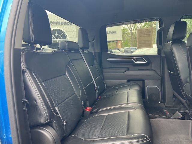 Used 2022 Chevrolet Silverado 1500 LT w/ Z71 Off-Road Package AWD/4WD image 24