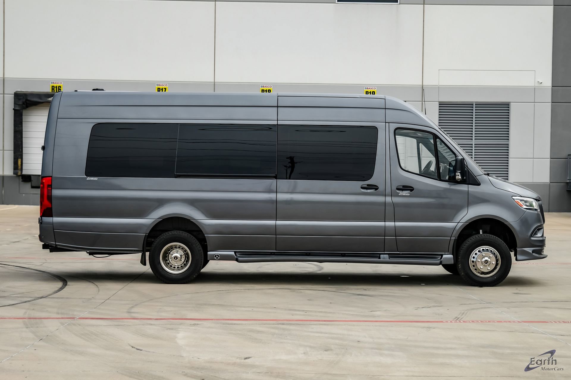 Used 2023 Mercedes-Benz Sprinter 3500 image 19