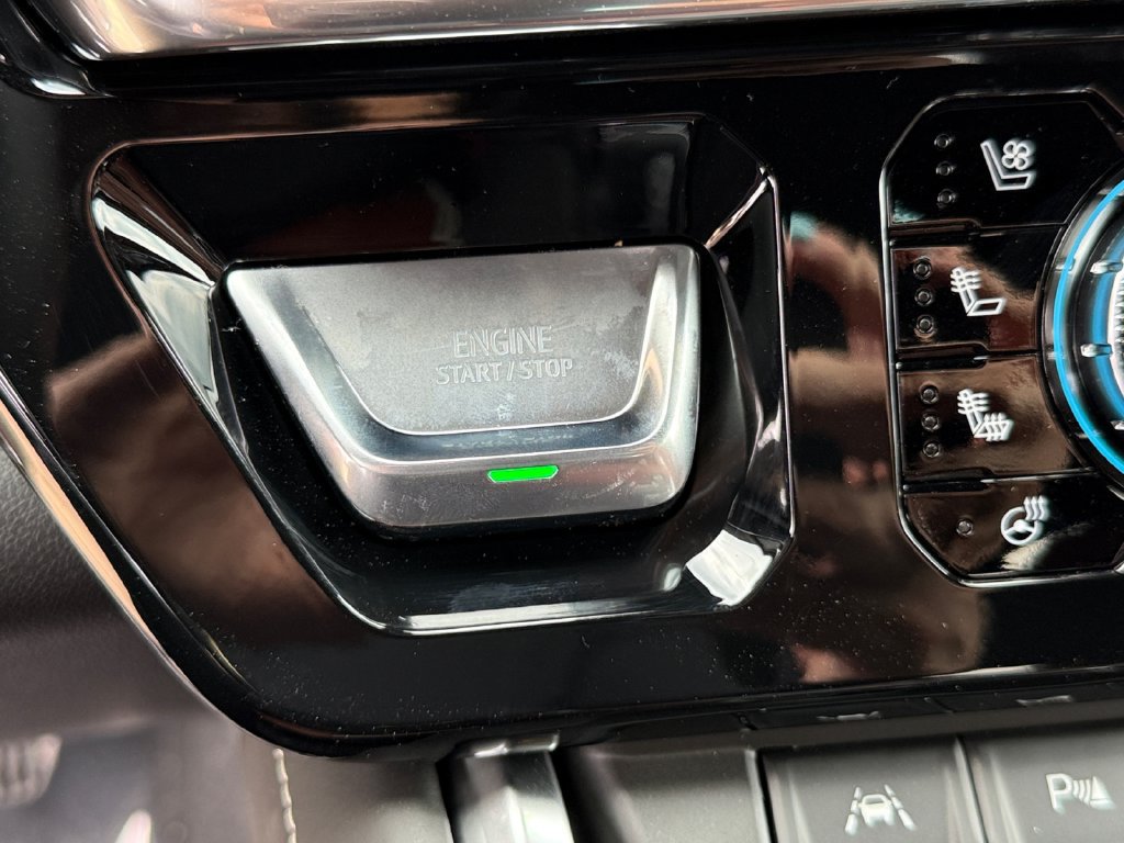 New 2026 GMC Sierra 1500 Denali Ultimate w/ LPO, Black Badging Package AWD/4WD image 26