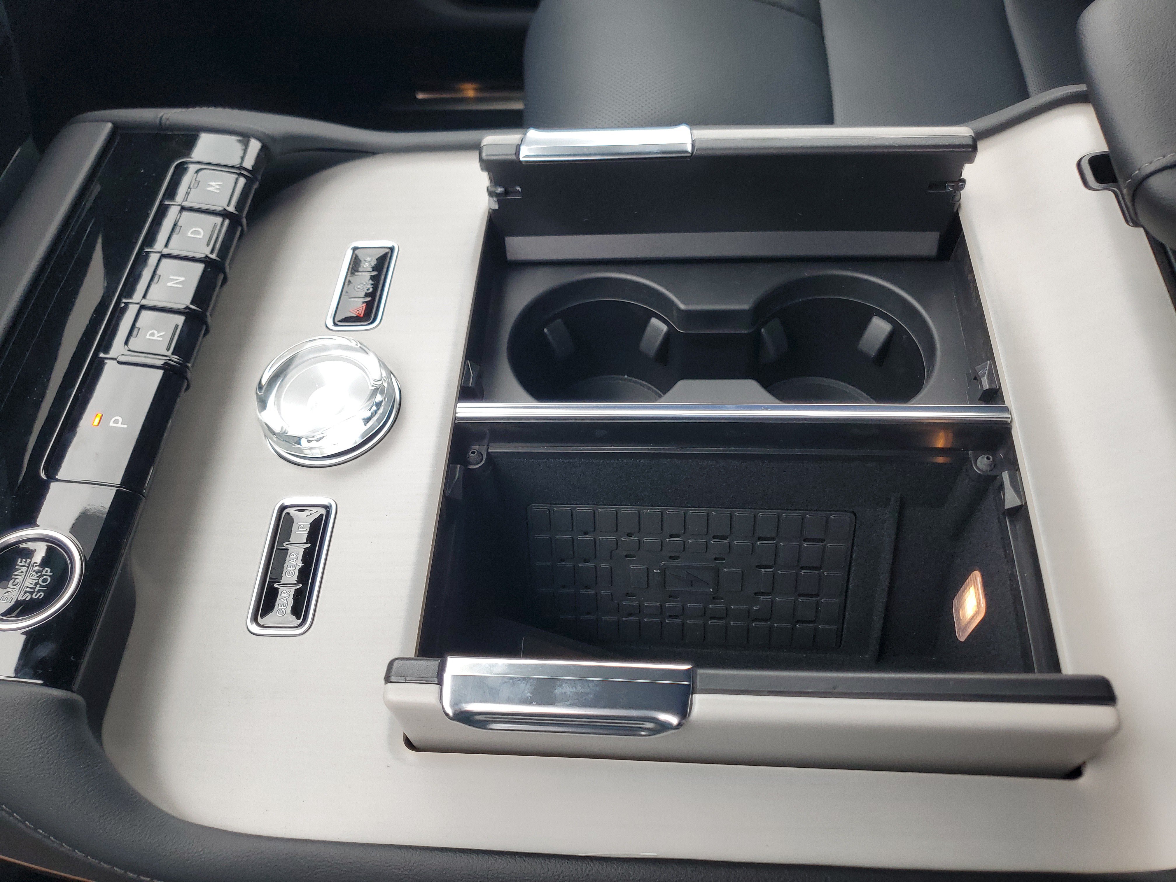 New 2026 Lincoln Navigator Reserve w/ Jet Appearance Package AWD/4WD image 26