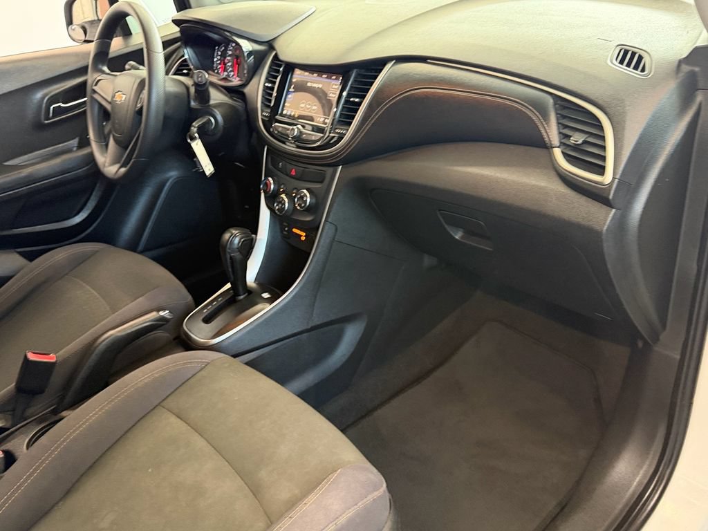 Used 2018 Chevrolet Trax LS FWD image 7