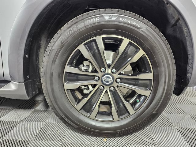 Used 2017 Nissan Armada Platinum RWD image 9