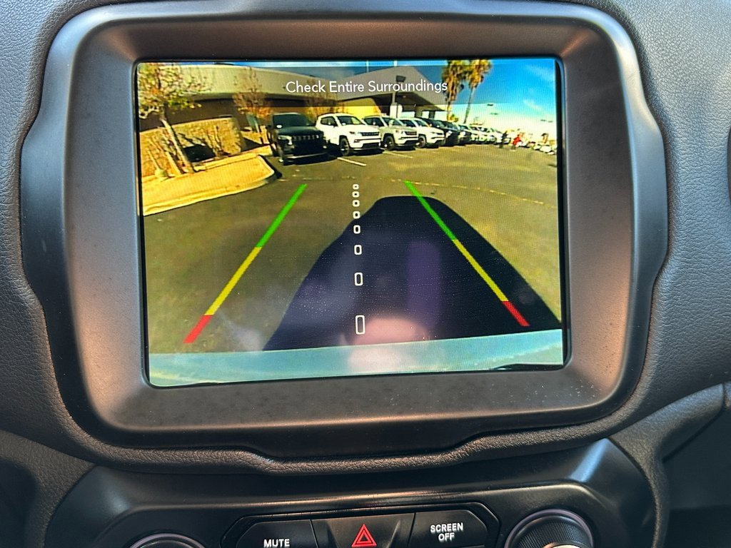 Certified 2023 Jeep Renegade Latitude AWD/4WD image 34