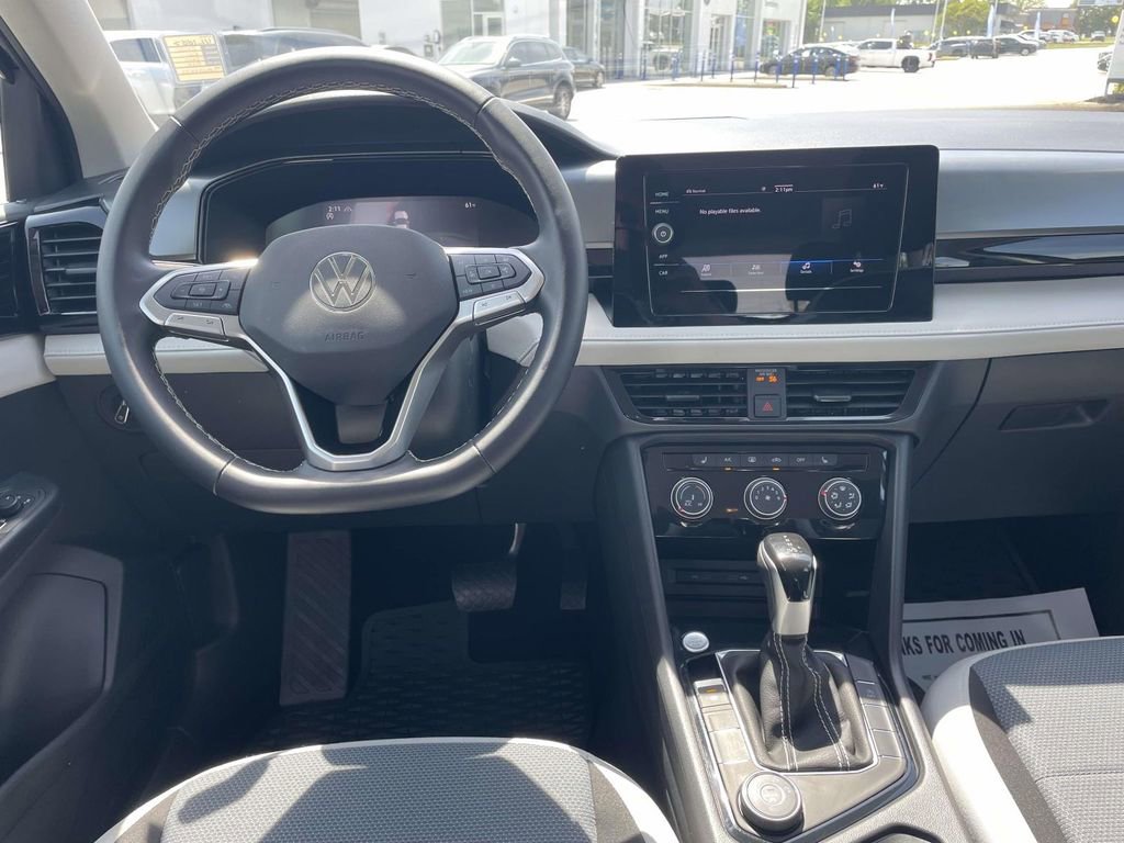 Used 2025 Volkswagen Taos S AWD/4WD image 12