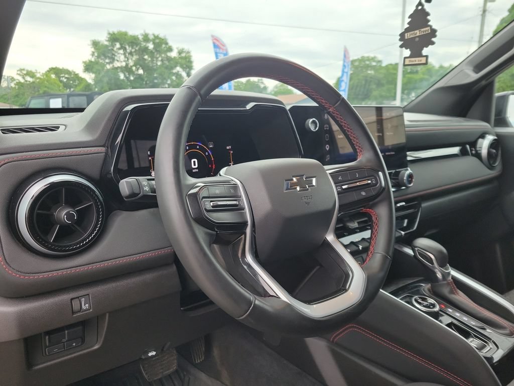 Used 2023 Chevrolet Colorado Z71 w/ Advanced Trailering Package AWD/4WD image 21
