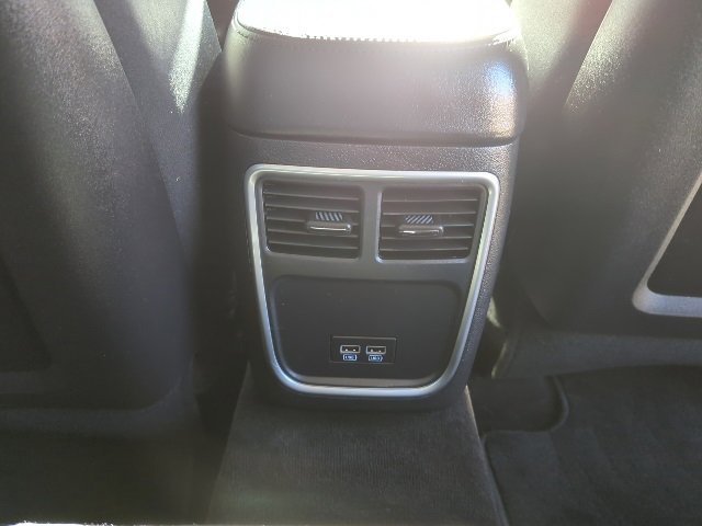 Used 2018 Chrysler 300 Touring w/ Chrome Appearance Package image 23