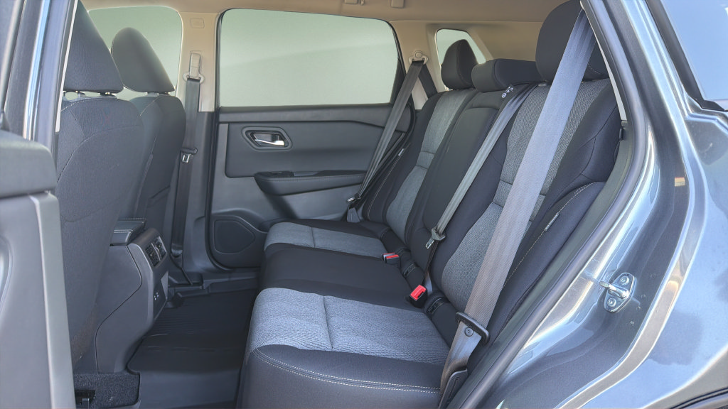 New 2026 Nissan Rogue SV AWD/4WD image 20