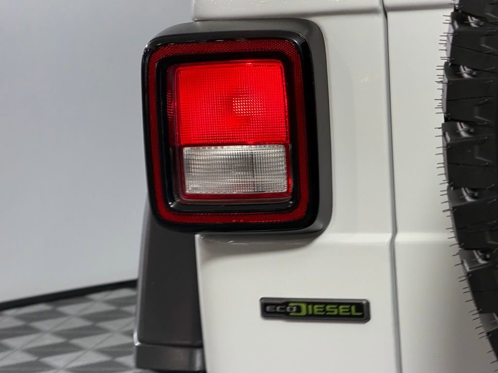 Used 2023 Jeep Wrangler Unlimited Rubicon image 35