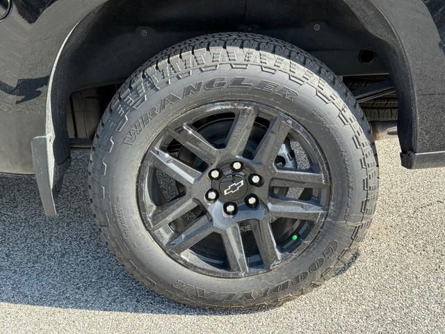 New 2026 Chevrolet Silverado 1500 High Country w/ Midnight Edition AWD/4WD image 4