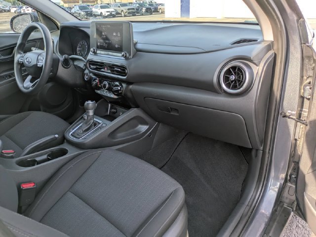 Used 2022 Hyundai Kona SEL w/ Cargo Package AWD/4WD image 22