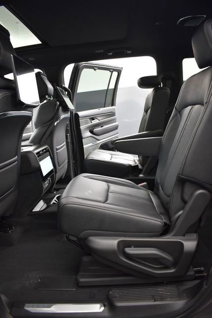 New 2026 Jeep Grand Wagoneer Summit w/ Rear Seat Video Group I image 10