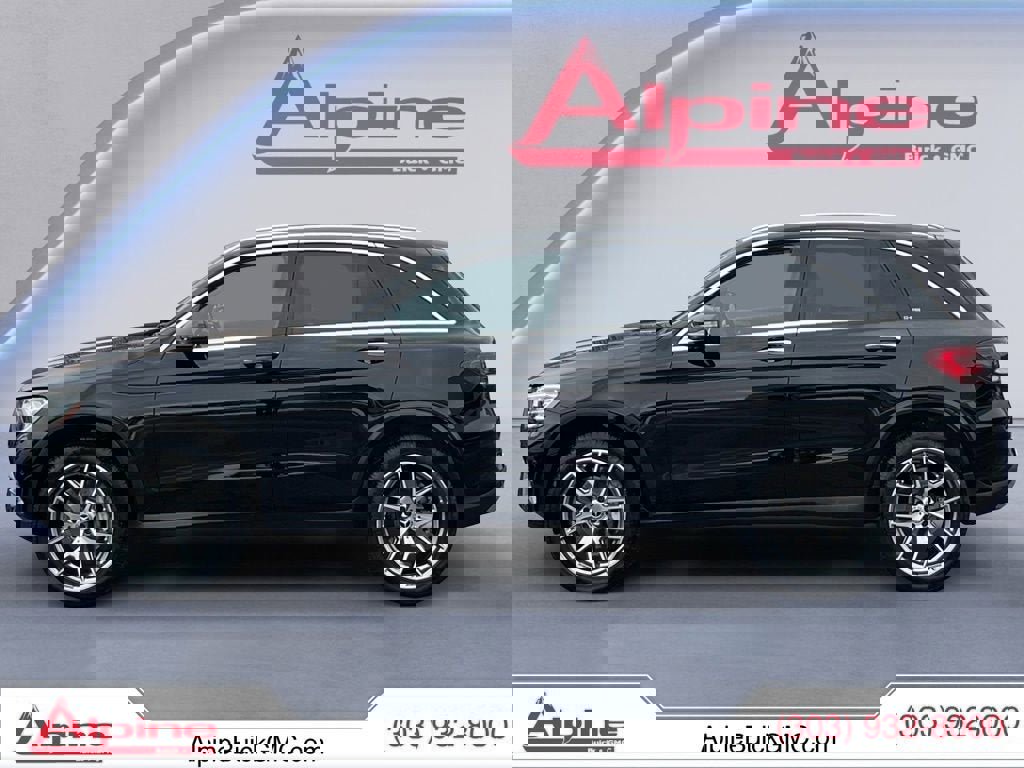 Used 2022 Mercedes-Benz GLC 300 4MATIC image 2