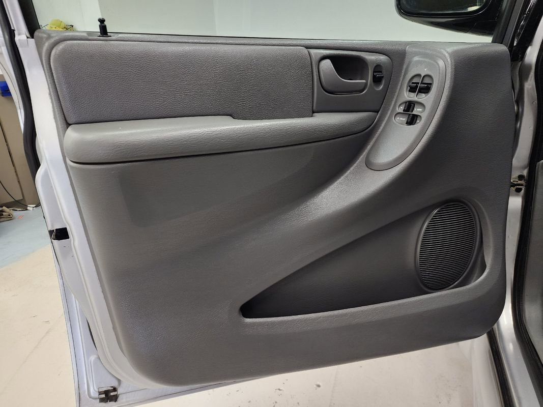 Used 2005 Dodge Grand Caravan SE w/ Popular Equipment Group I image 22