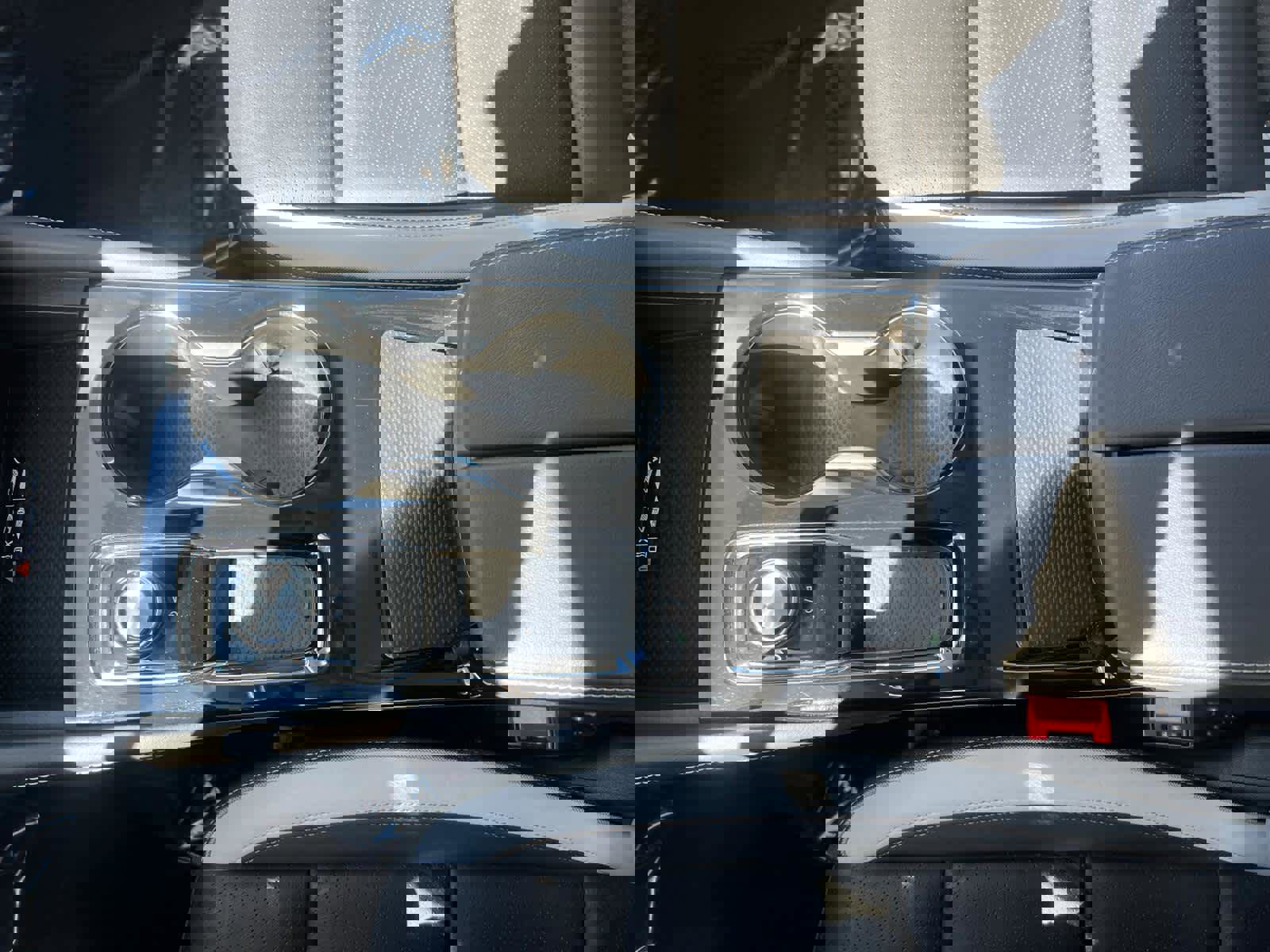 Certified 2025 Buick Envision Sport Touring image 25