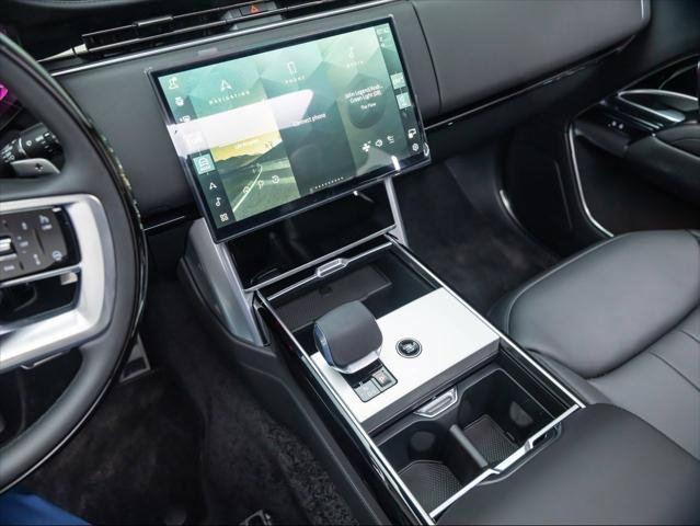 New 2026 Land Rover Range Rover Long Wheelbase SE AWD/4WD image 26
