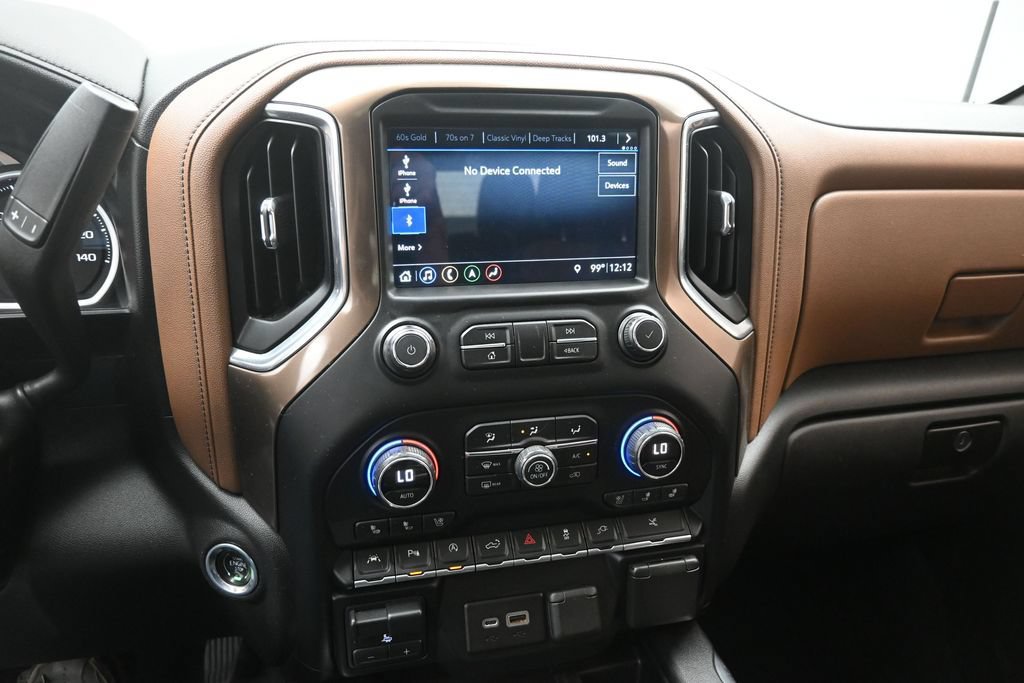 Used 2019 Chevrolet Silverado 1500 High Country w/ Technology Package AWD/4WD image 28