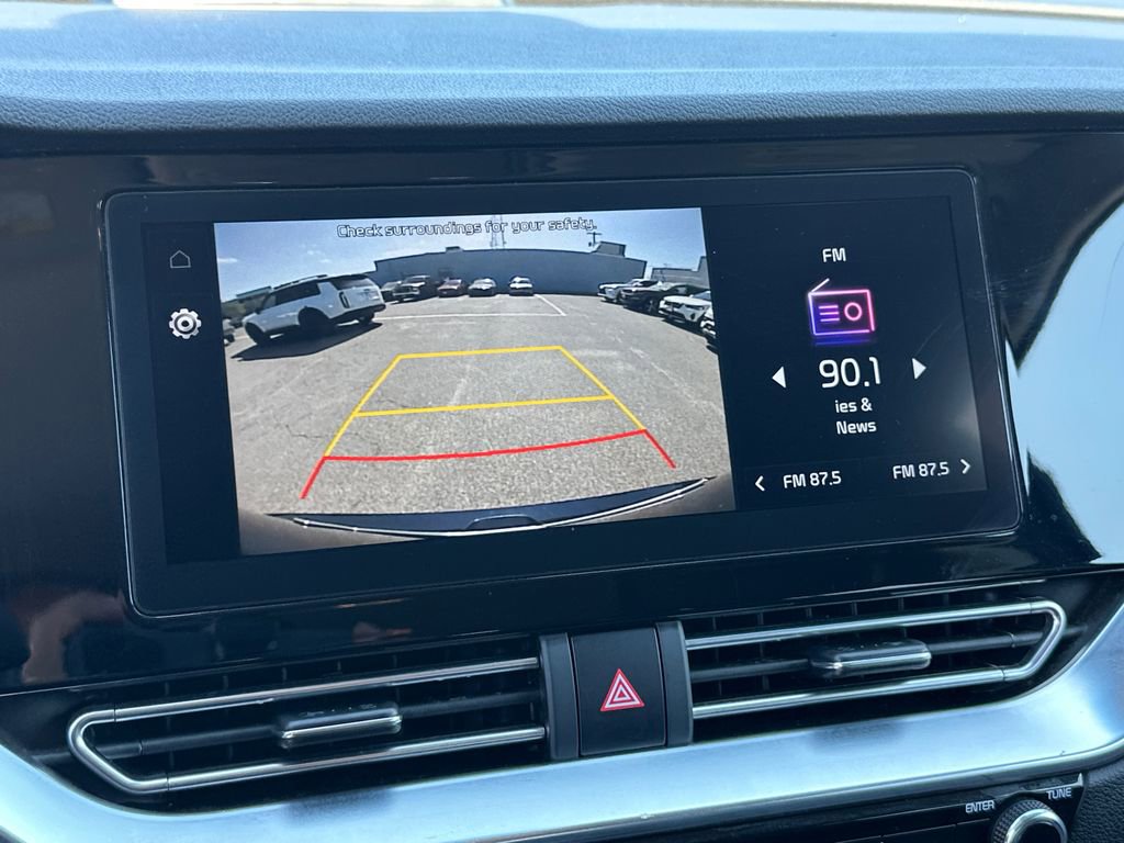 Certified 2022 Kia Niro EX w/ Cold Weather Package FWD image 30