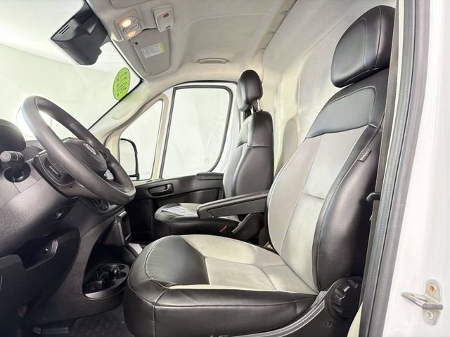Used 2022 RAM ProMaster 2500 w/ Driver Convenience Group FWD image 17