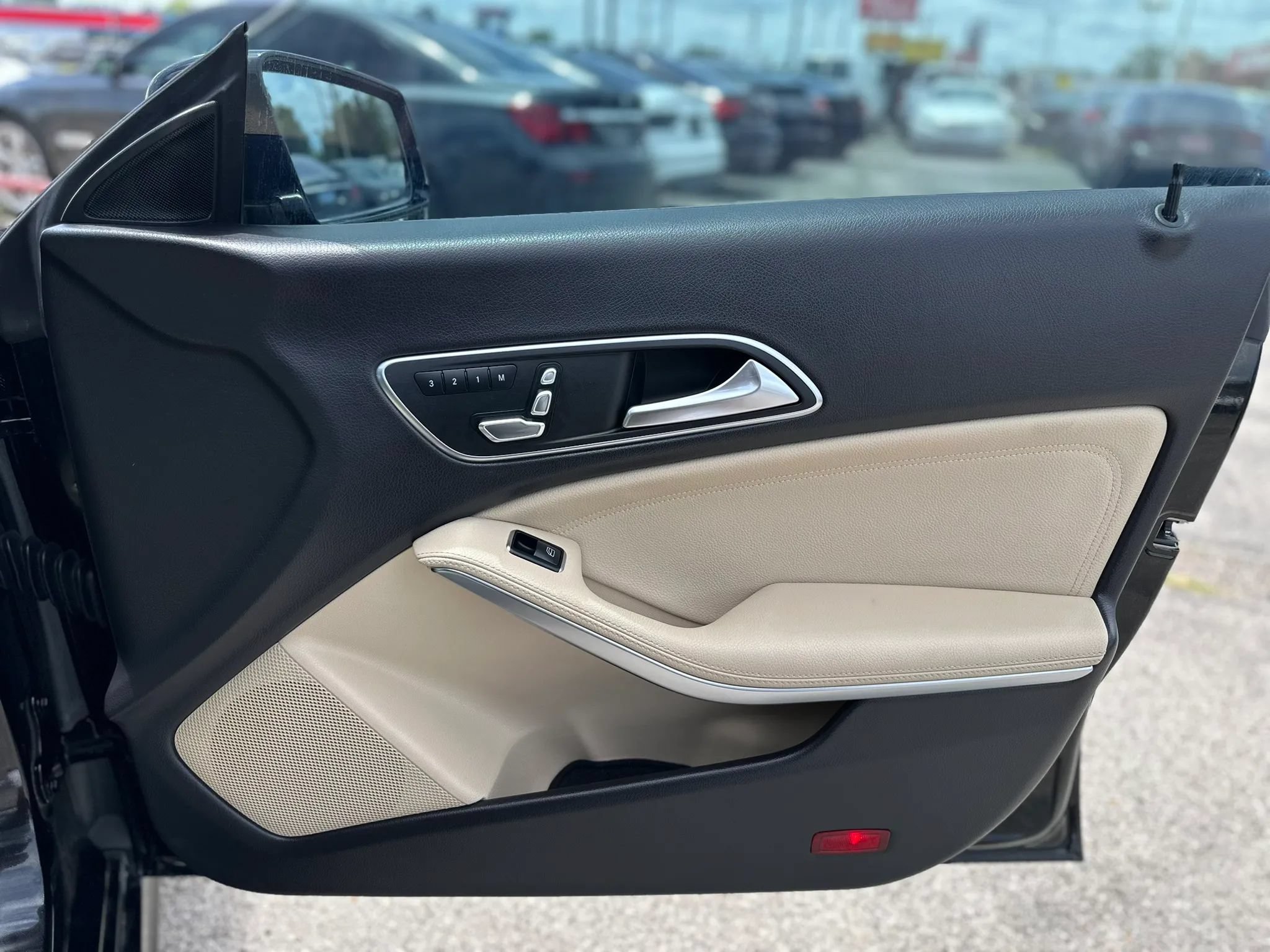 Used 2018 Mercedes-Benz CLA 250 image 22