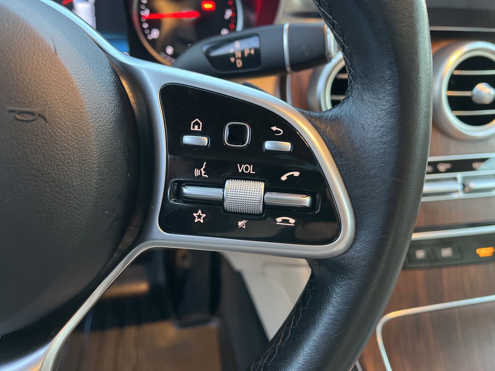 Used 2022 Mercedes-Benz GLC 300 4MATIC image 31