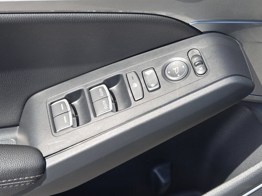 Used 2024 Acura Integra FWD image 26