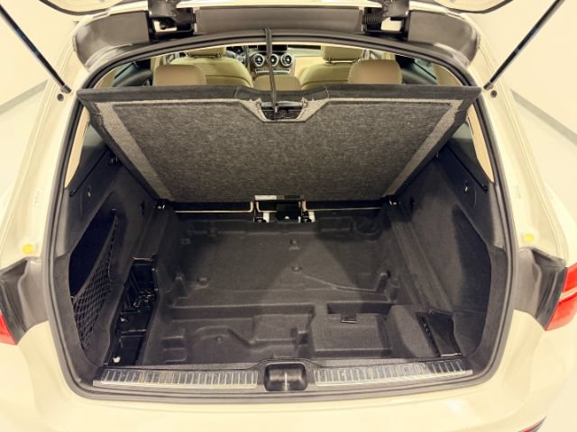 Used 2019 Mercedes-Benz GLC 300 4MATIC image 39