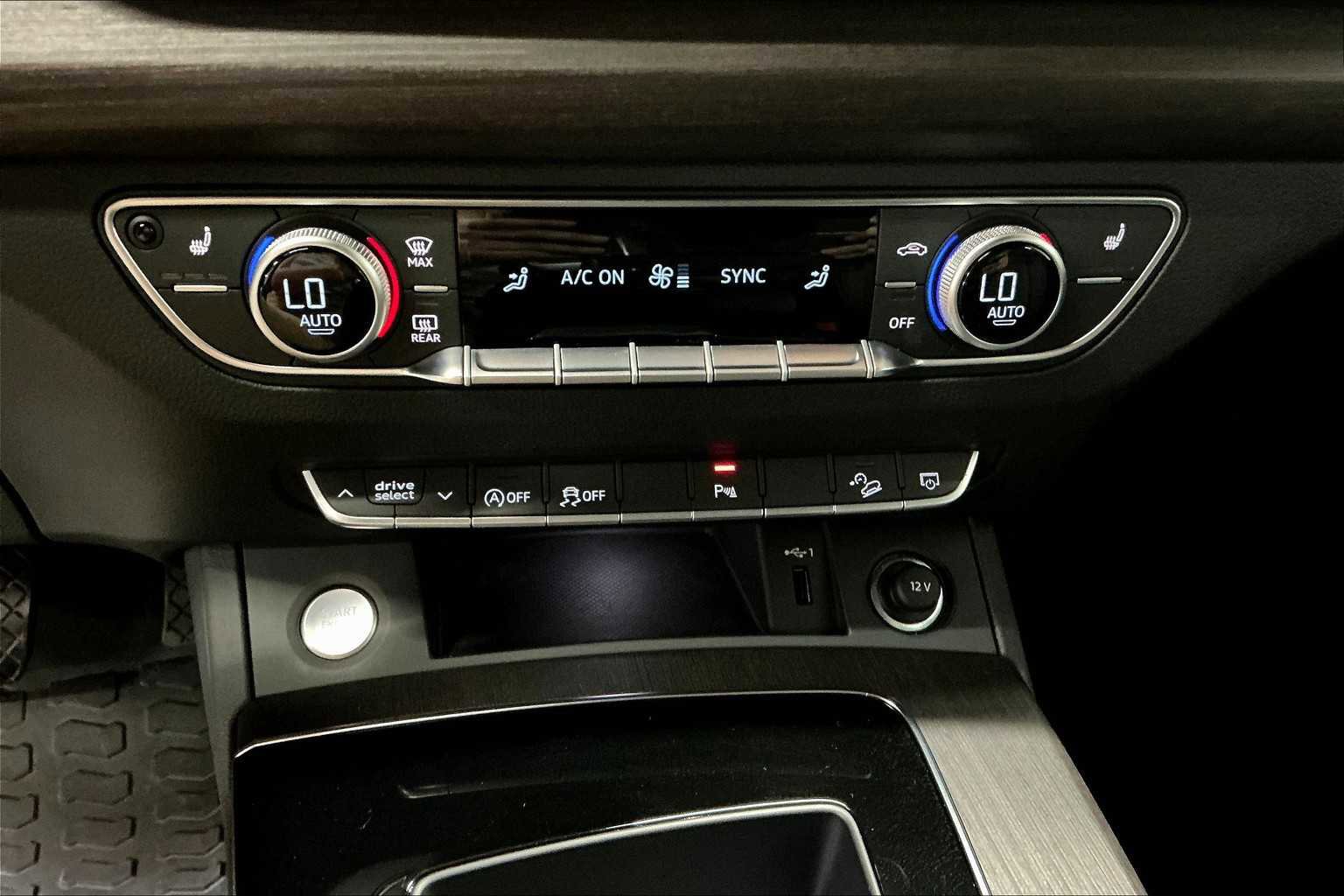 Used 2025 Audi Q5 2.0T Premium image 33