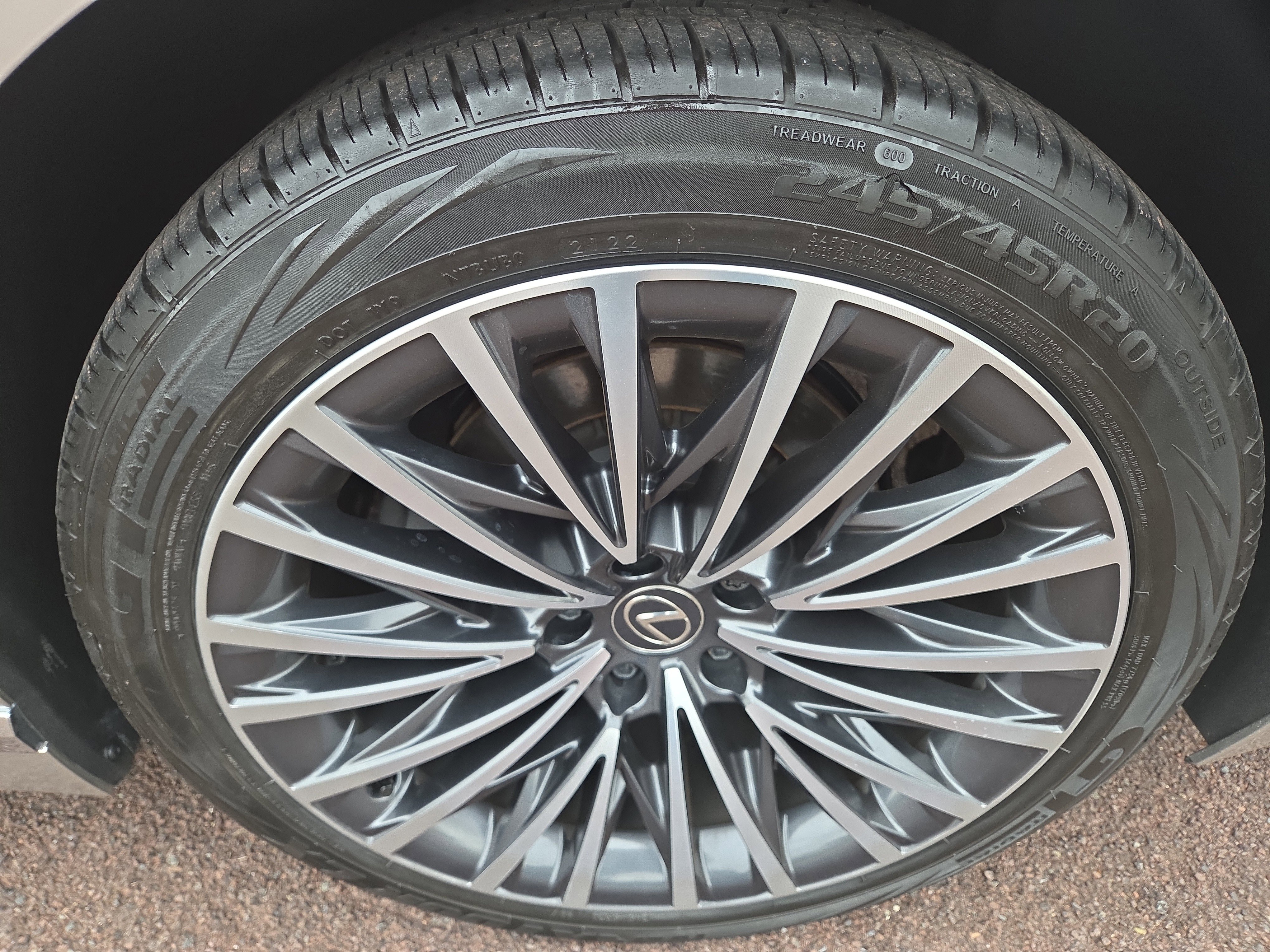 Used 2024 Lexus LS 500 AWD w/ Luxury Package image 11