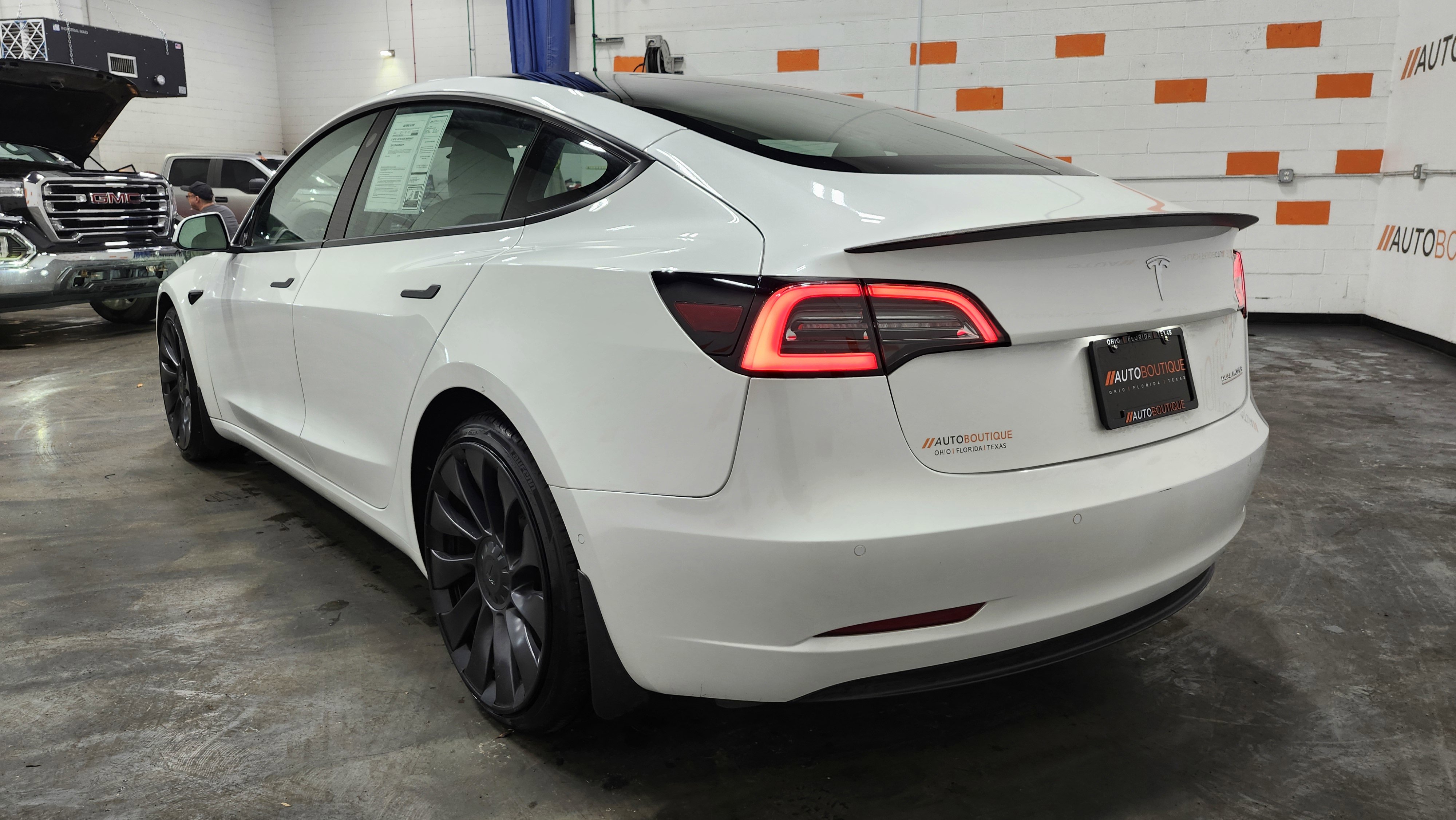 Used 2021 Tesla Model 3 Performance image 14