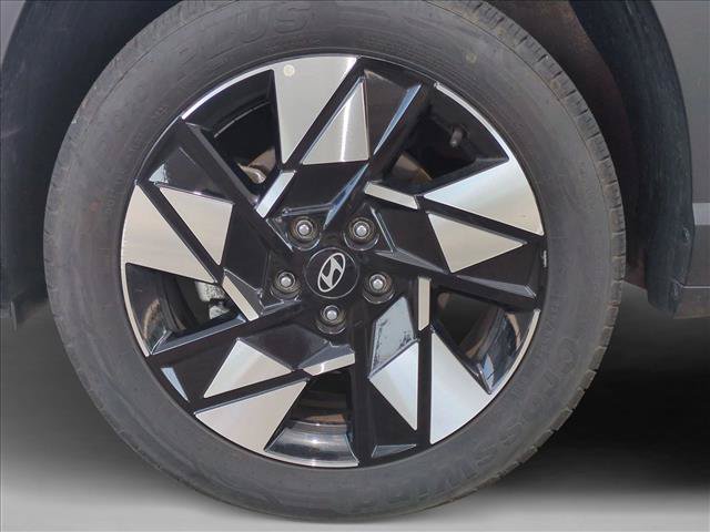 Used 2025 Hyundai Kona SEL AWD/4WD image 13