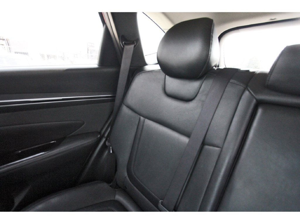 Used 2023 Hyundai Tucson Limited AWD/4WD image 14