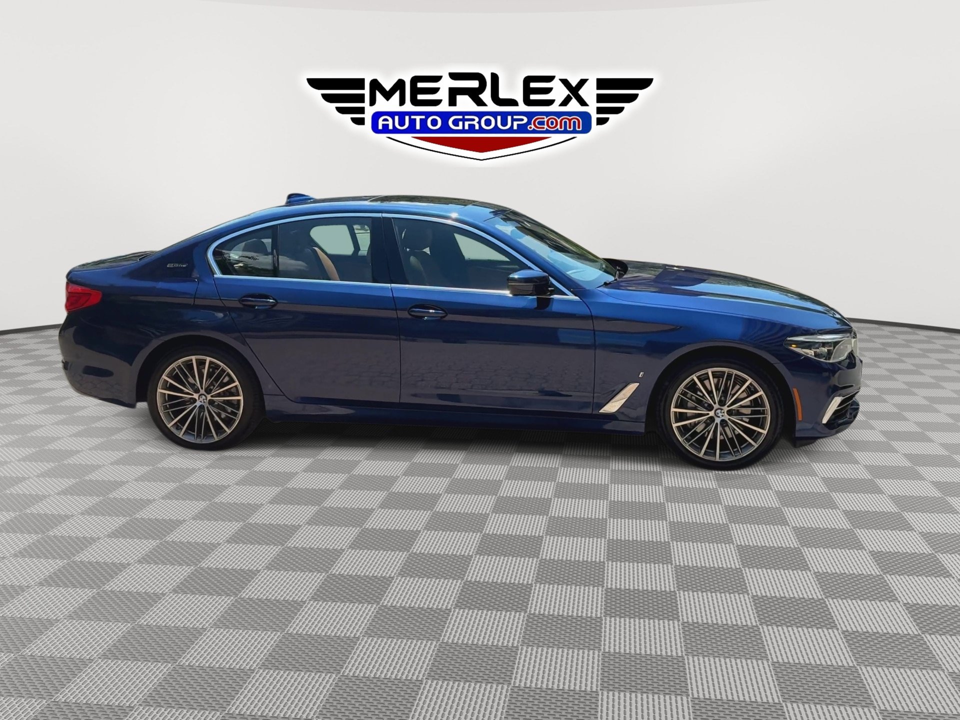 Used 2019 BMW 530e xDrive w/ Premium Package AWD/4WD image 9