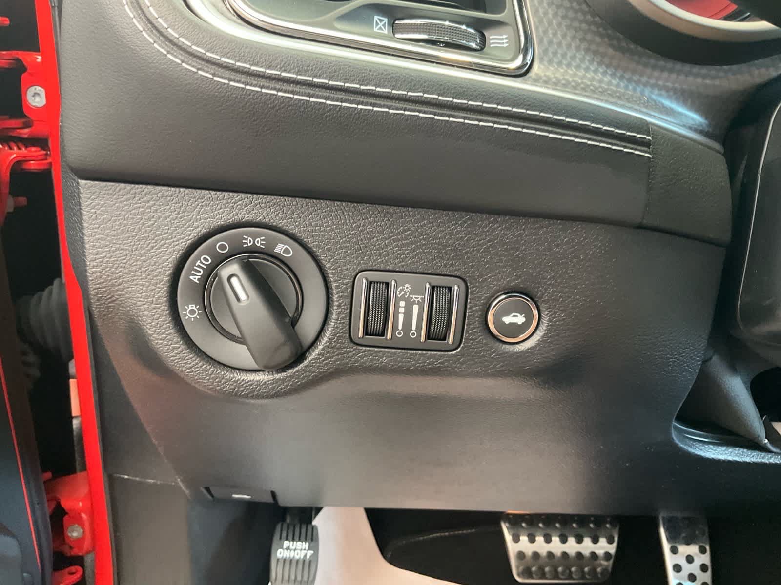 Used 2022 Dodge Challenger SRT Hellcat RWD image 19