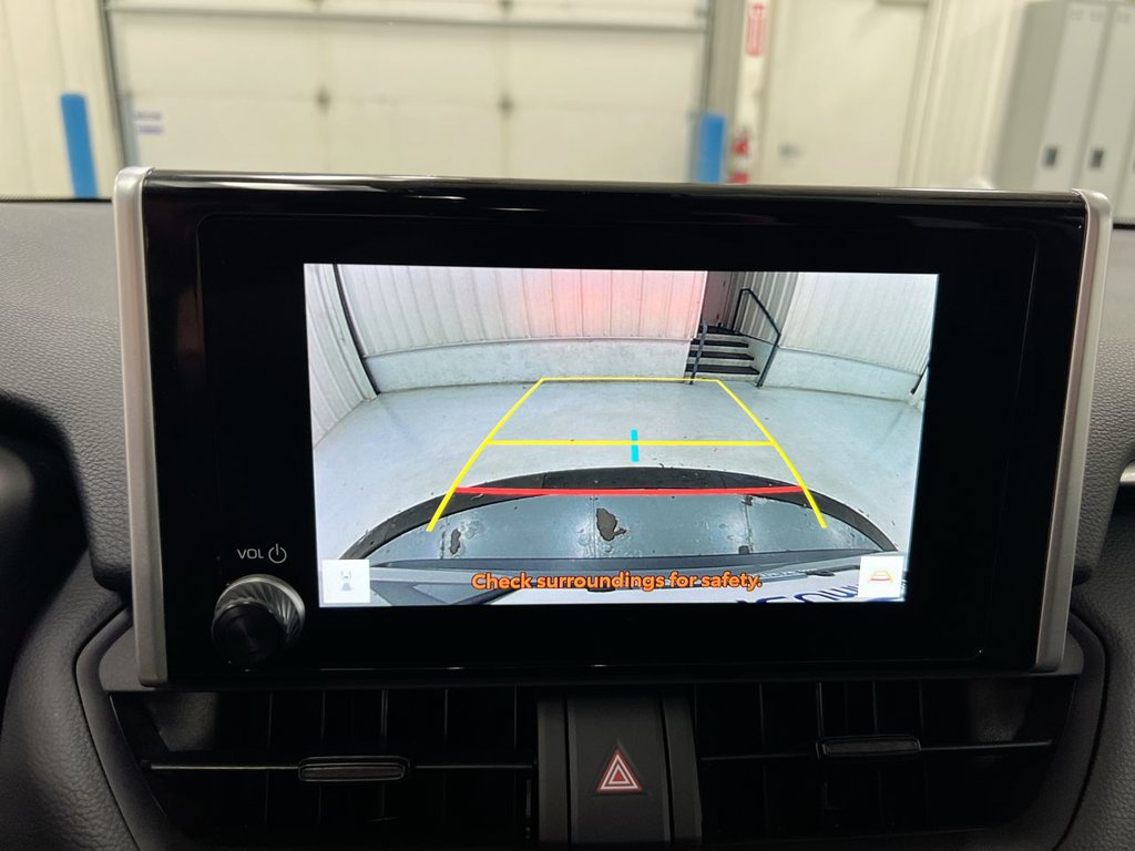 Used 2025 Toyota RAV4 LE AWD/4WD image 16